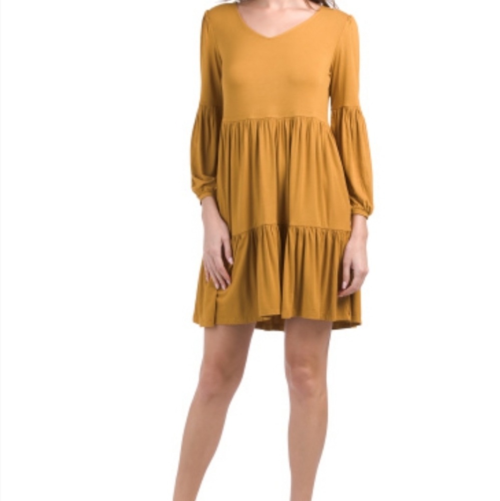 NWT Cynthia Rowley Long Sleeve BOHO V-Neck Dress. Size Medium.